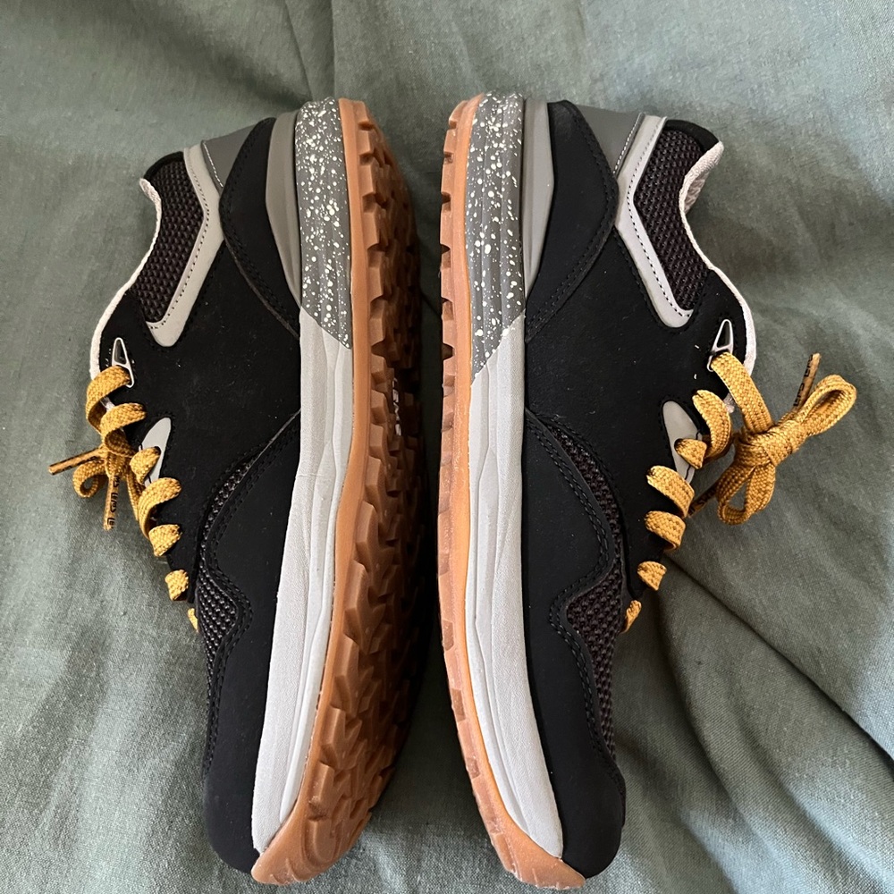 BRAND NEW IN BOX Women’s LEMS Trailhead Onyx 8